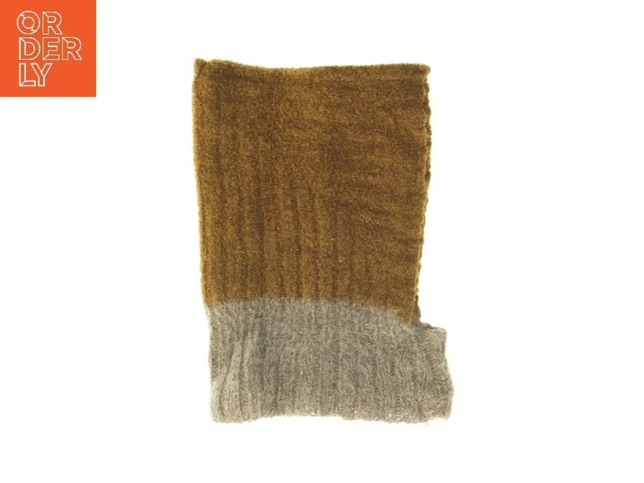 Billede 1 - Strikket elefanthue (str. 29,5x22 cm)