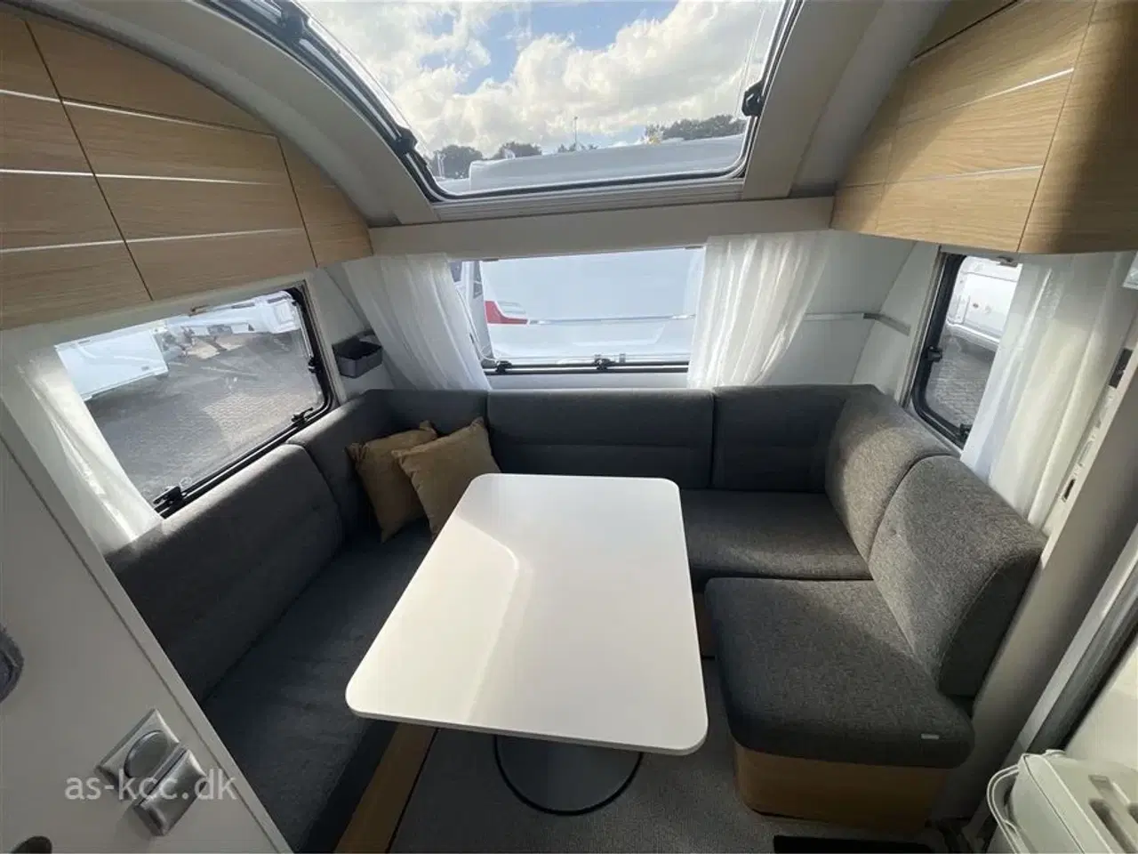 Billede 4 - 2021 - Adria Adora 502 UL   Adria Adora 502 UL enkelte senge
