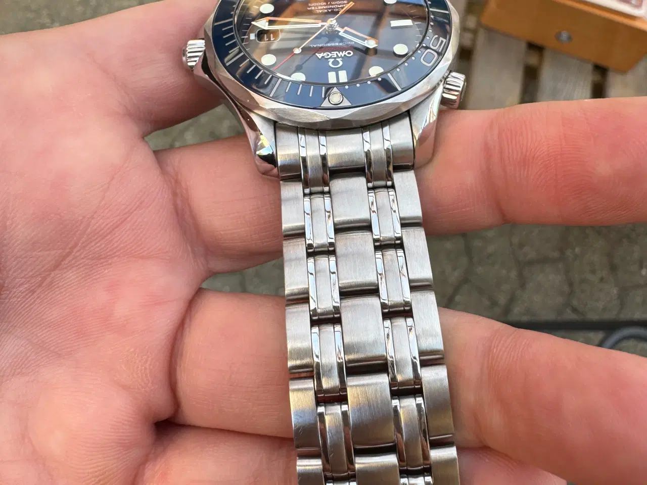 Billede 2 - Omega Seamaster 300 i blå til salg .