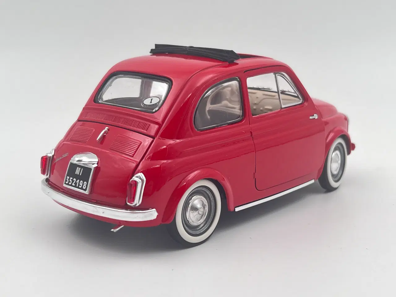 Billede 4 - 1960 Fiat 500 Open- 1:16 / 1:18  Sjælden model