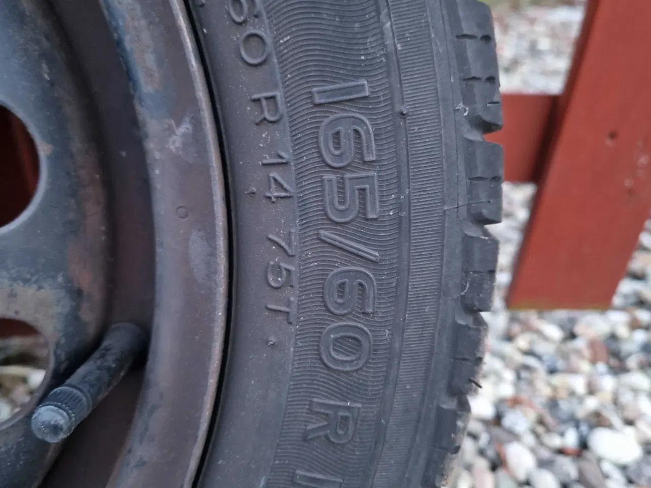 Billede 2 - Stålfælge med gode dæk sælges 