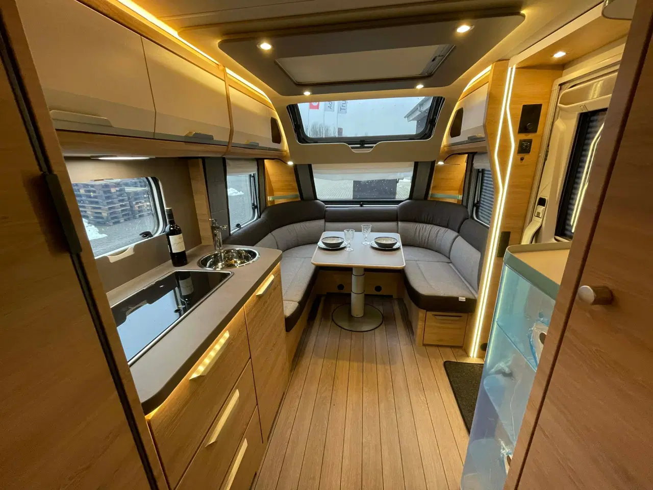 Billede 6 - 2026 - Knaus Südwind Black Edition 500 UF