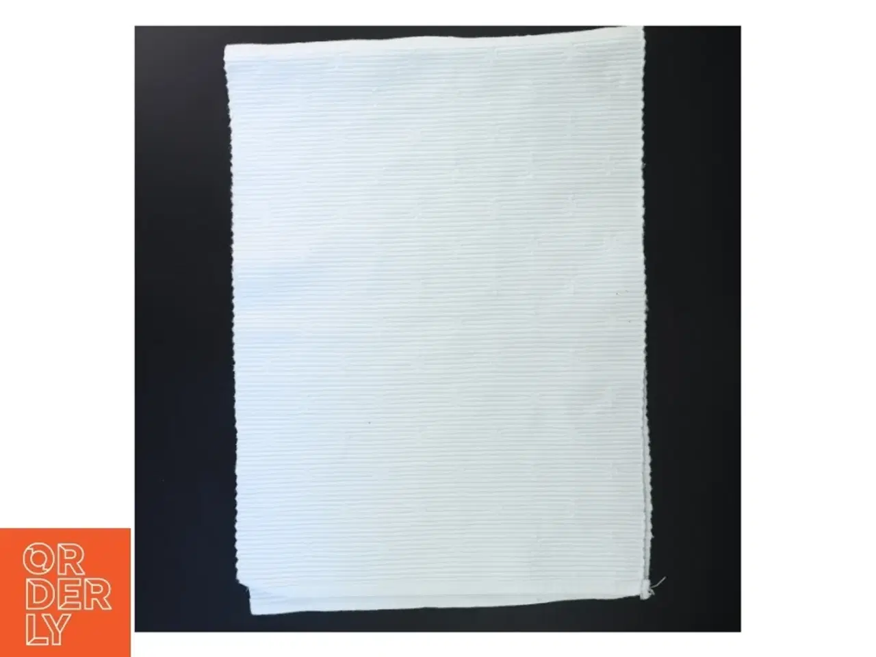 Billede 1 - Hvid bordløber (str. 80x33 cm)
