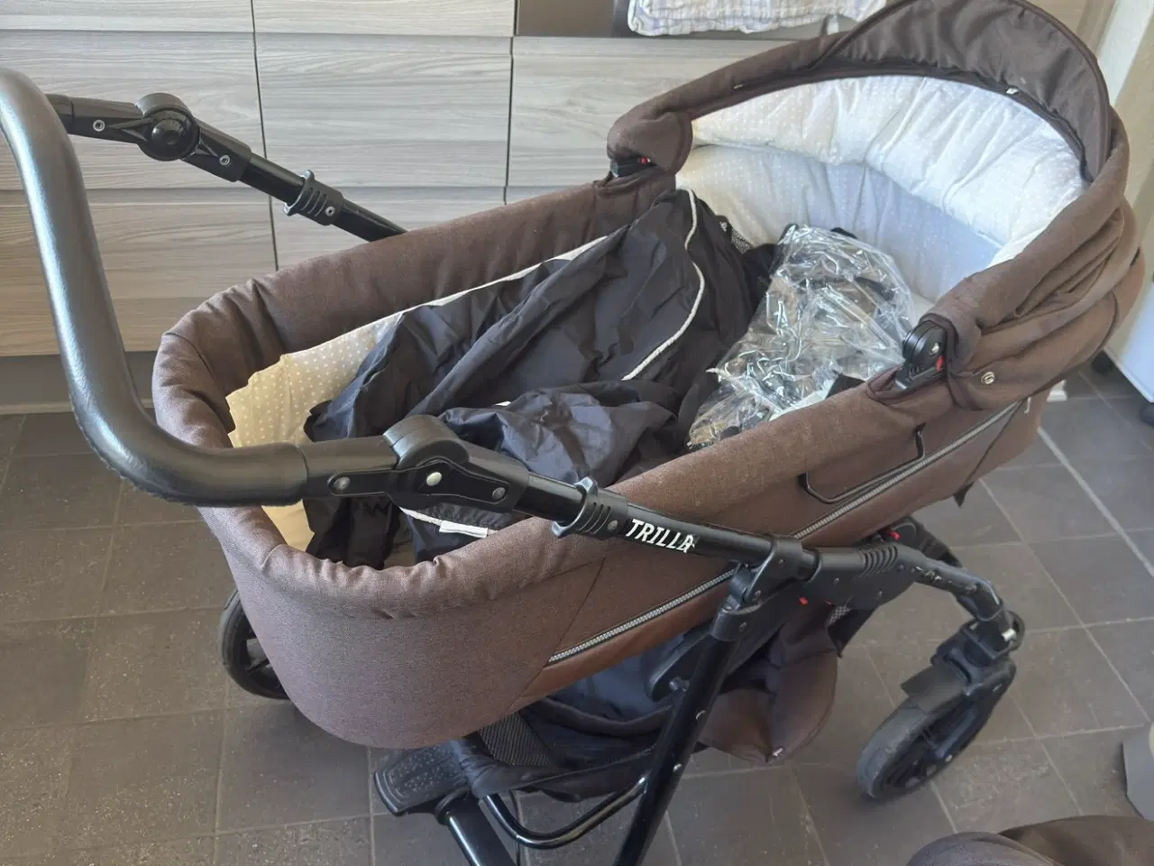 Billede 1 - Trille Dream Light Barnevogn