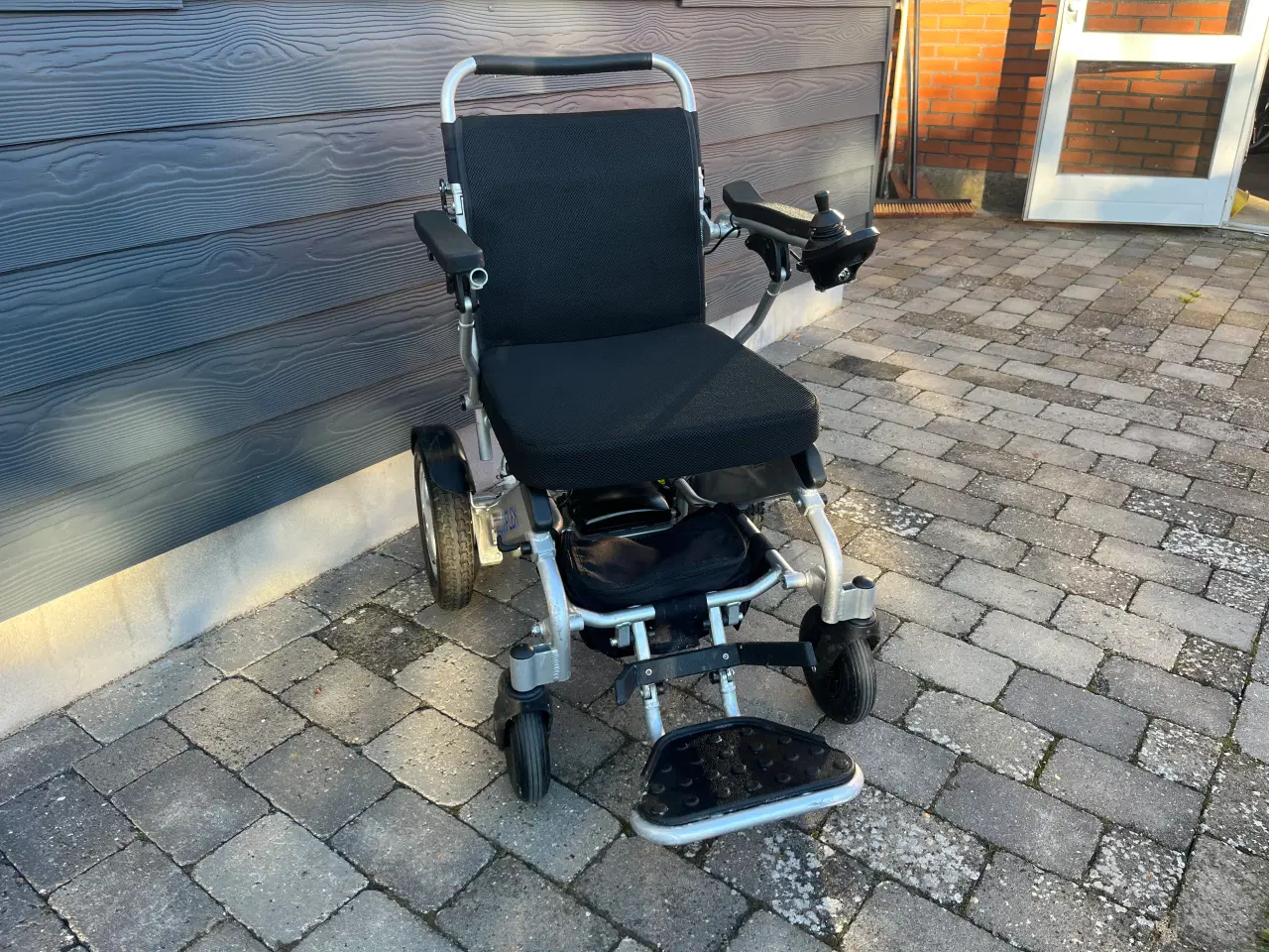 Billede 2 - Sammenklappelig El-kørestol