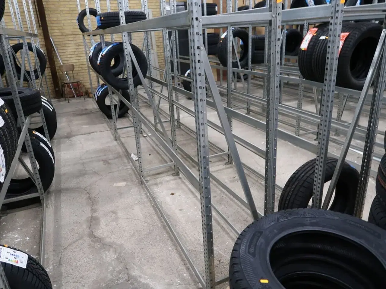 Billede 3 - 8 fag dækreoler uden indhold