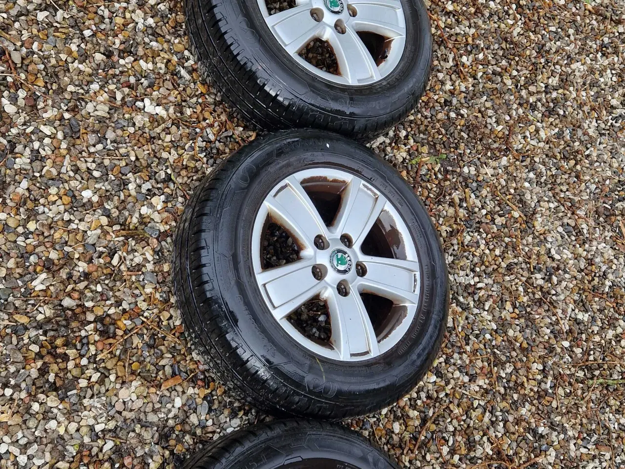 Billede 2 - Fine sommerdæk på Alufælge