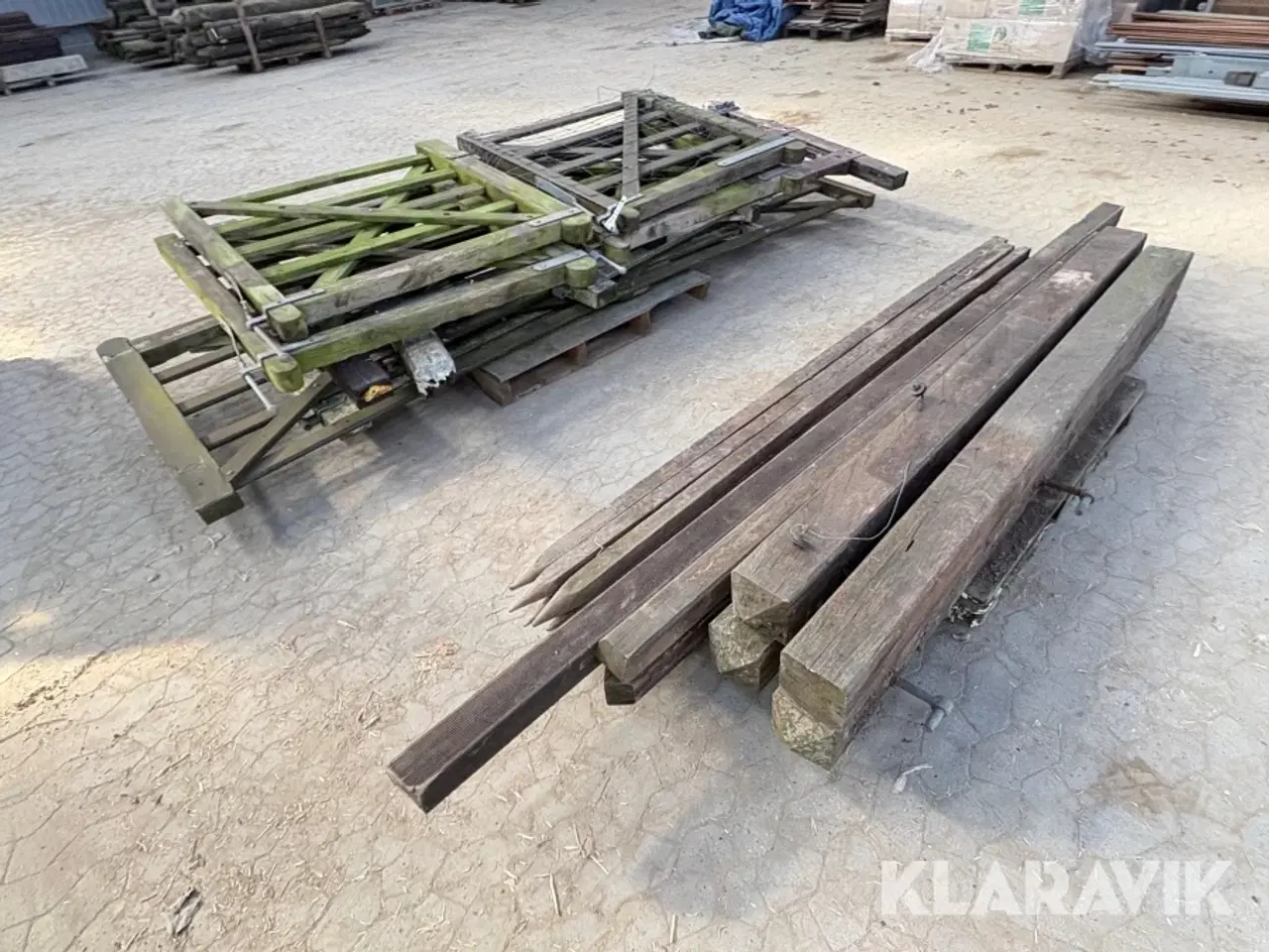 Billede 2 - Stolper og hegnslåger assorteret