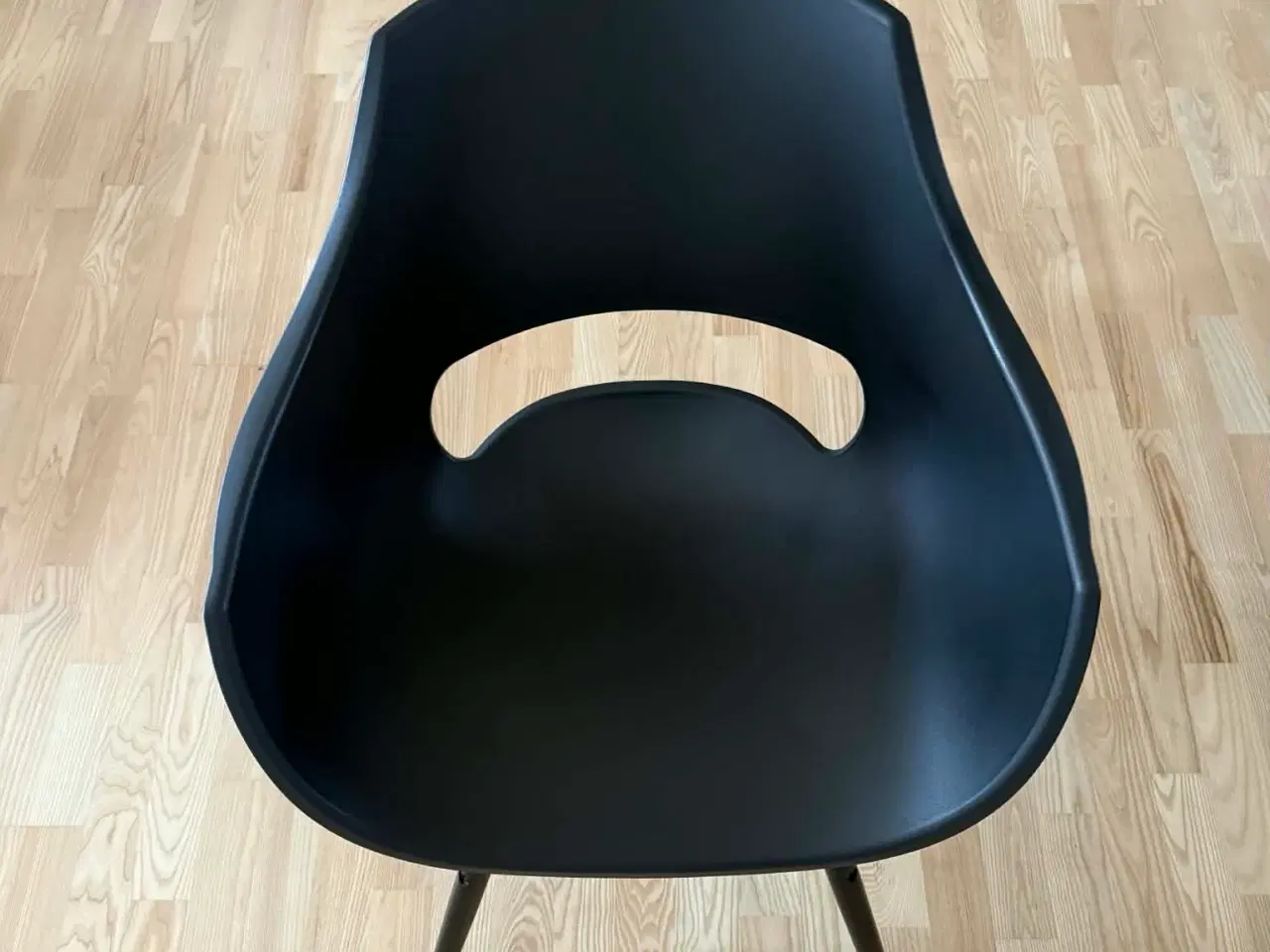 Billede 1 - Slidstærke spisebordsstole - 5 stk.