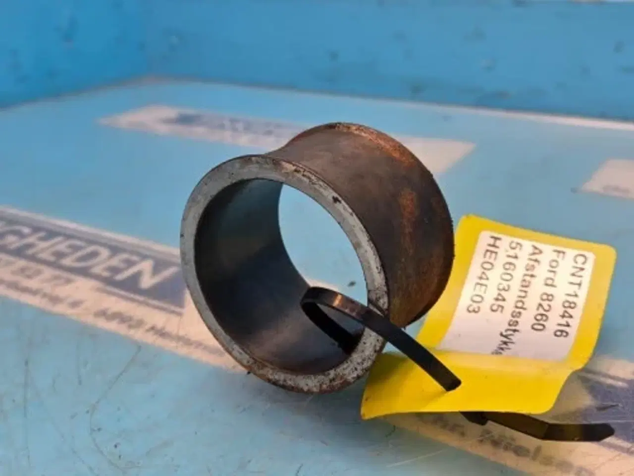 Billede 6 - Ford 8260 Afstandsstykke 5160345
