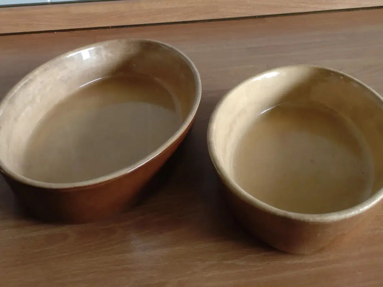 Billede 1 - 2 stk. ovale fade, La Bourguignonne stentøj