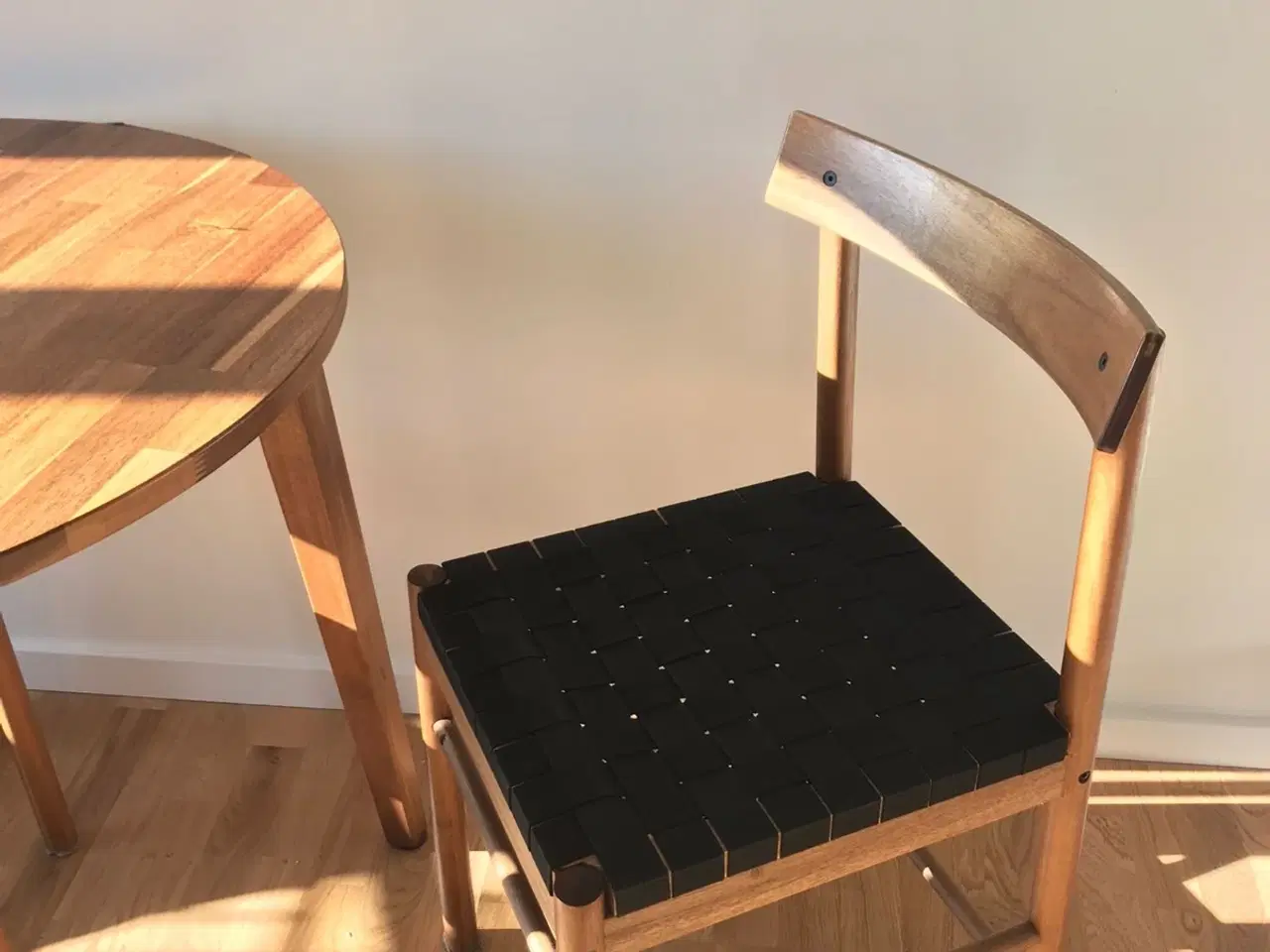 Billede 2 - Dining Table and Chairs