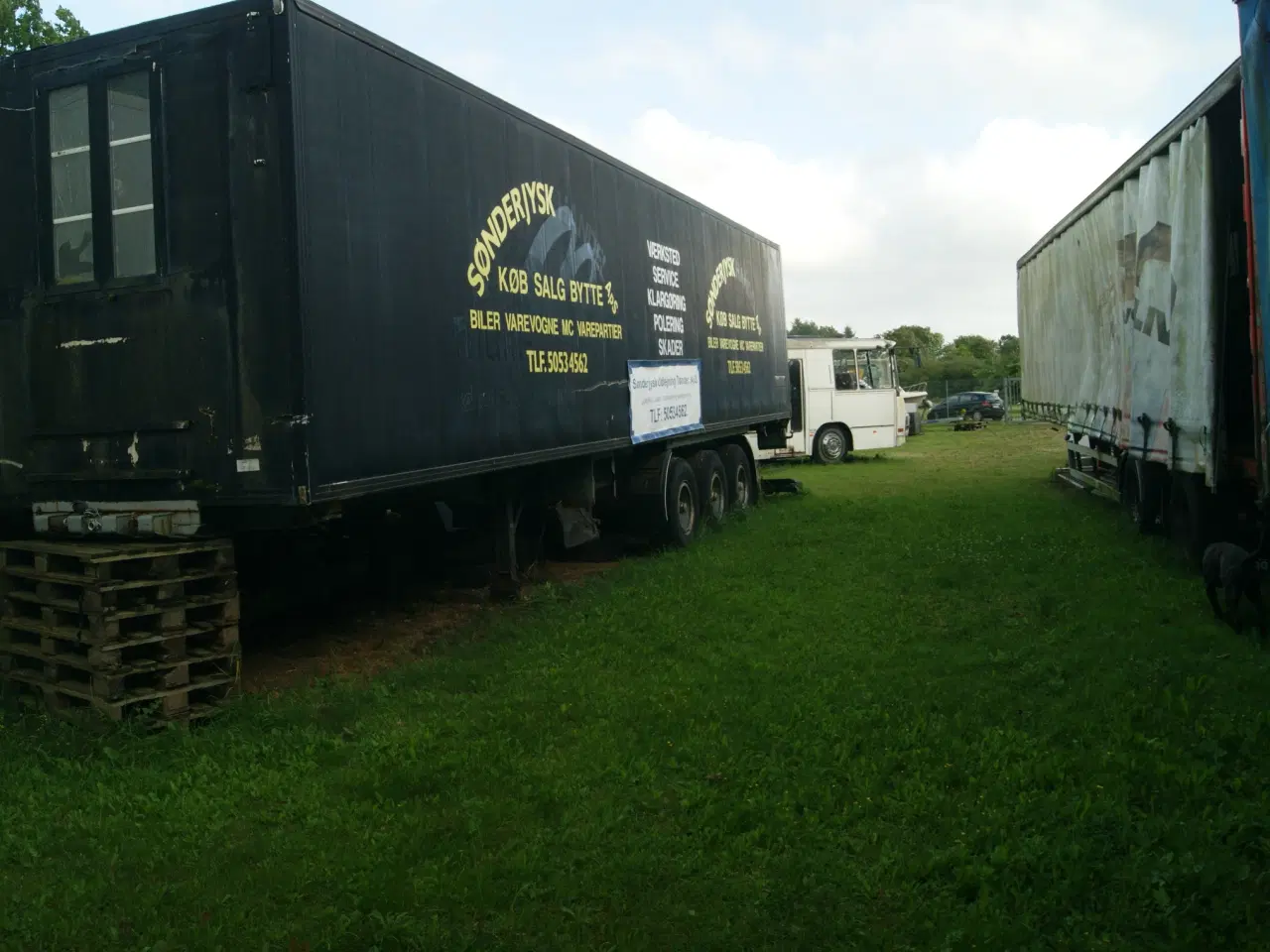 Billede 2 - 34 Tons 3 akslet lukket Sættevogns Trailer.