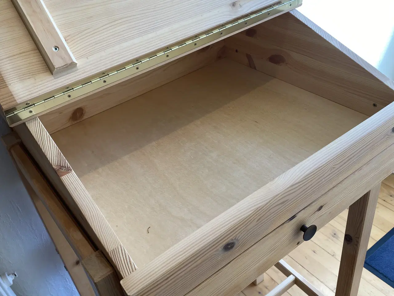 Billede 2 - skrivepult i fyr