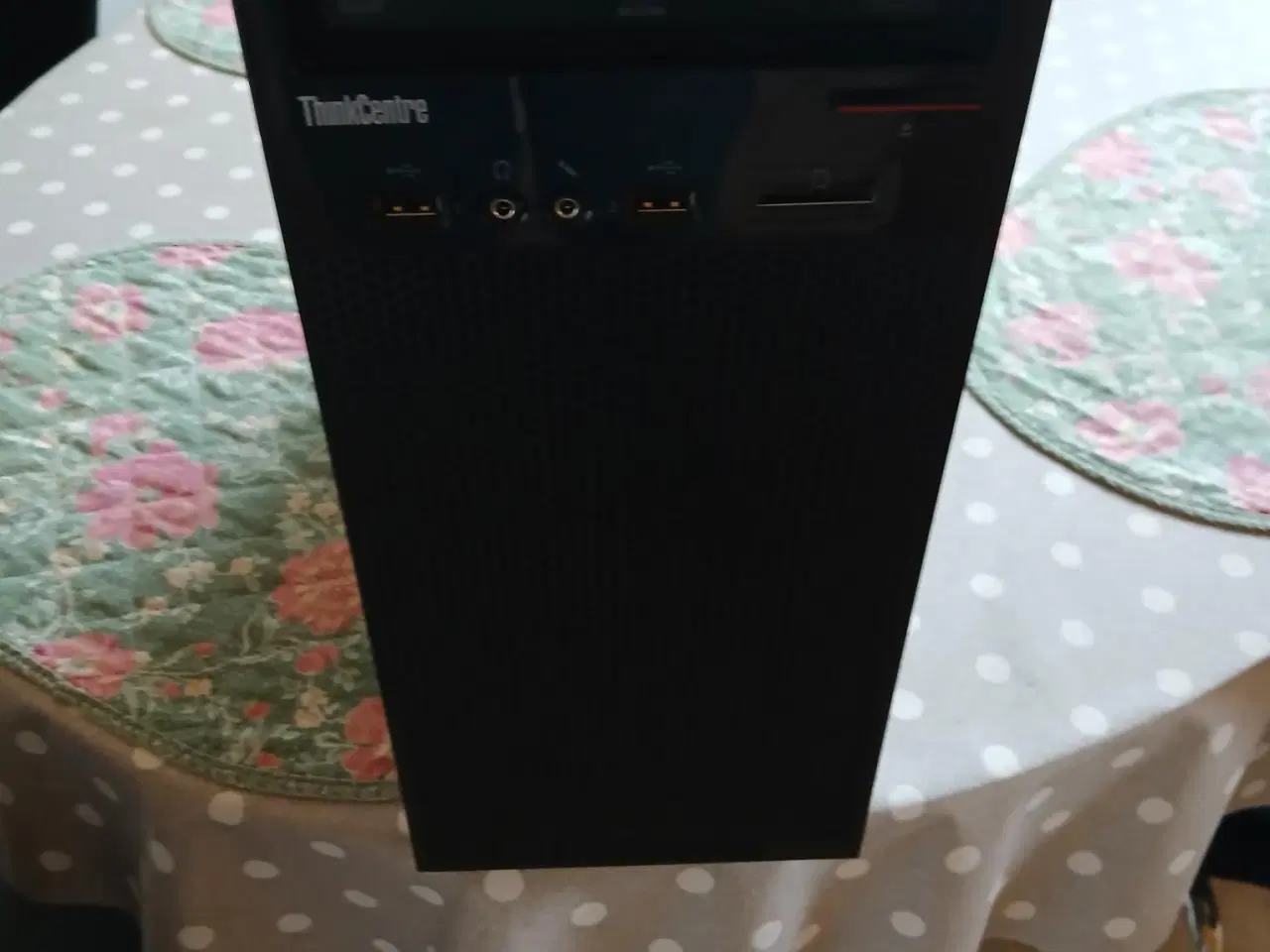 Billede 1 - stationær computer