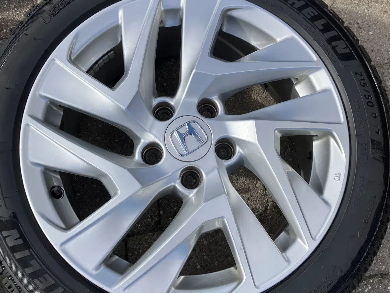 Billede 4 - Honda originale alufælge 17”