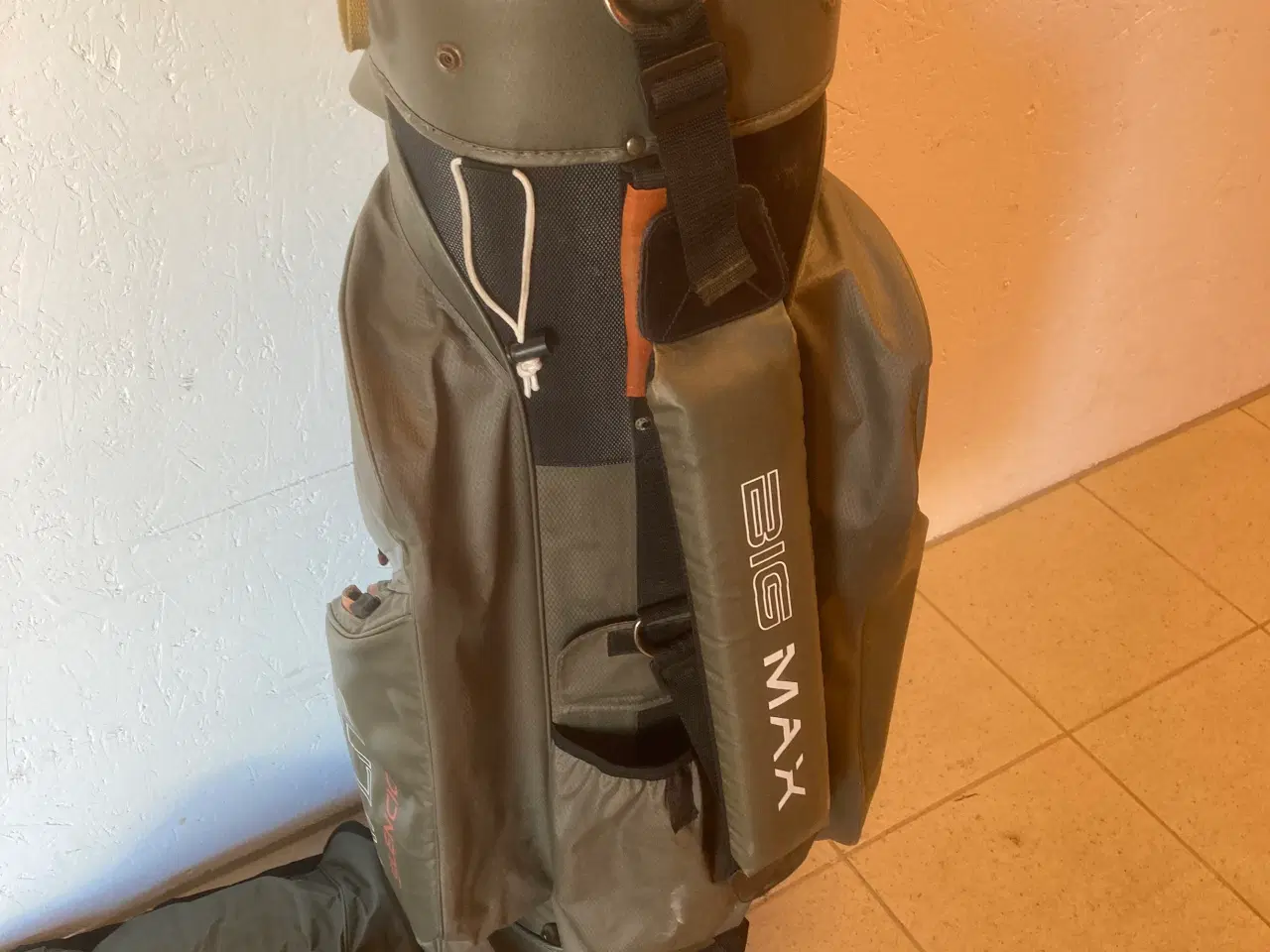 Billede 4 - BIG MAX GOLFBAG. DRY DESIGN FLOT STAND
