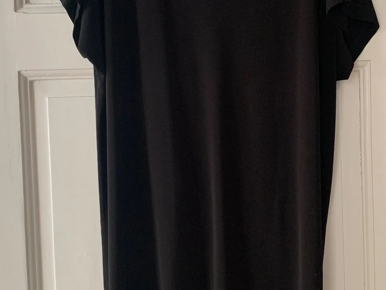 Billede 2 - By Malene Birger sort kjole med fin knudedetalje