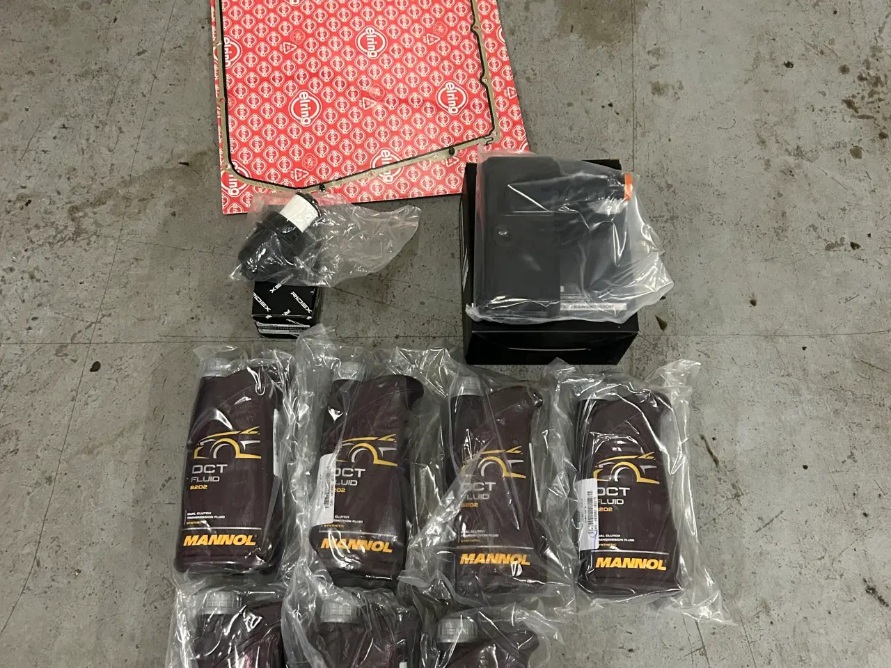 Billede 1 - Olie og filter til service på Audi s-tronic gearka