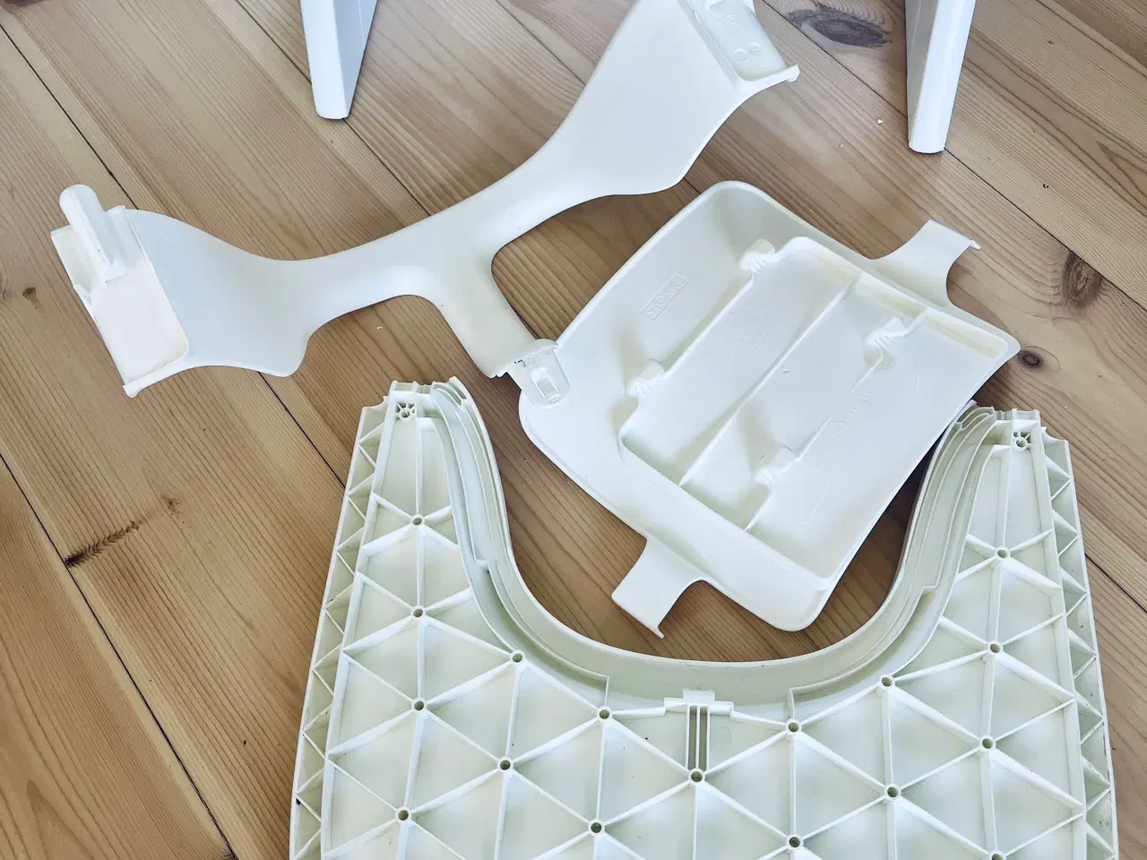 Billede 3 - Trip Trap stol m. indsatser og bakkebord 