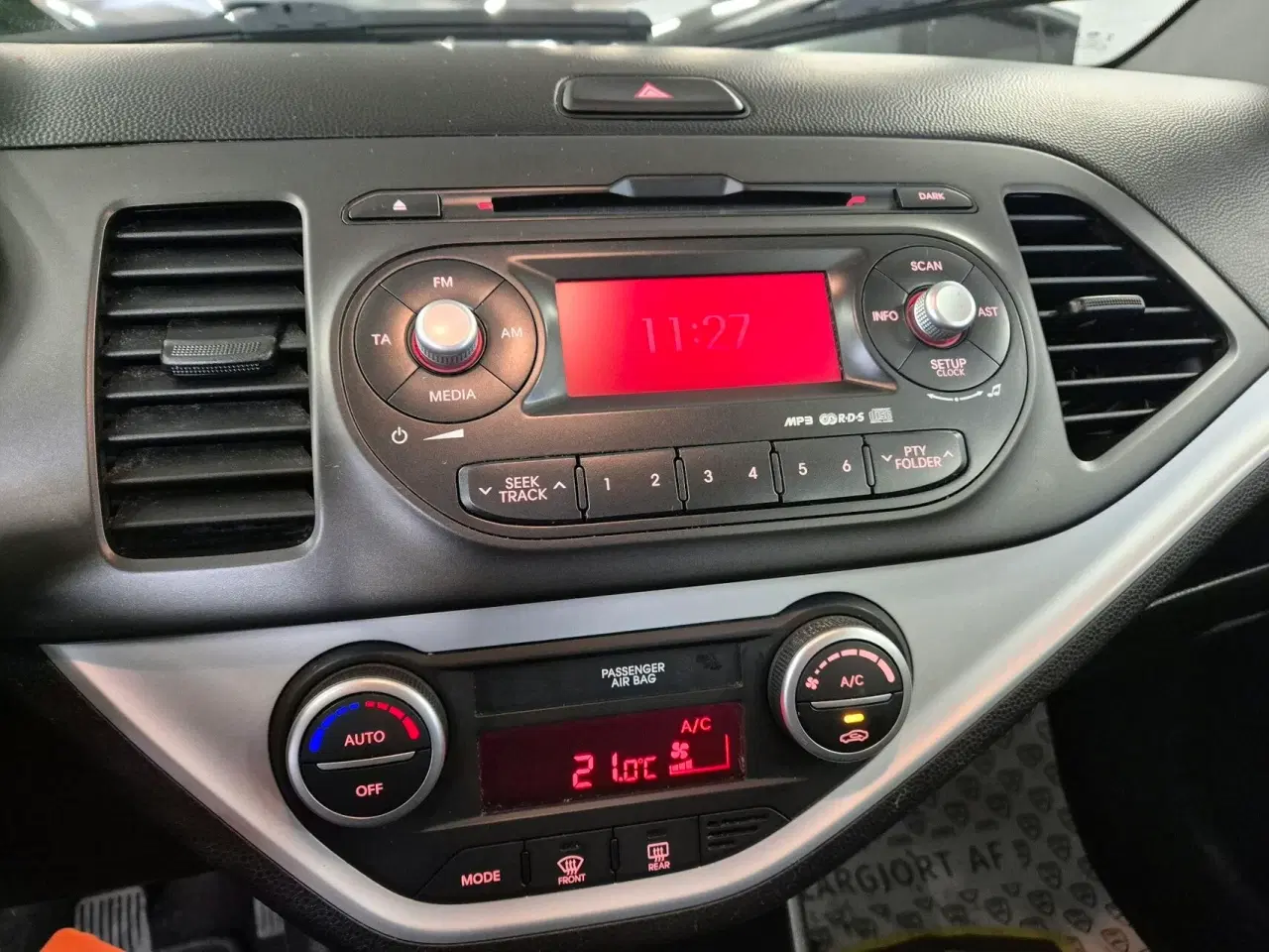 Billede 9 - Kia Picanto 1,0 World Cup Clim 69HK 5d