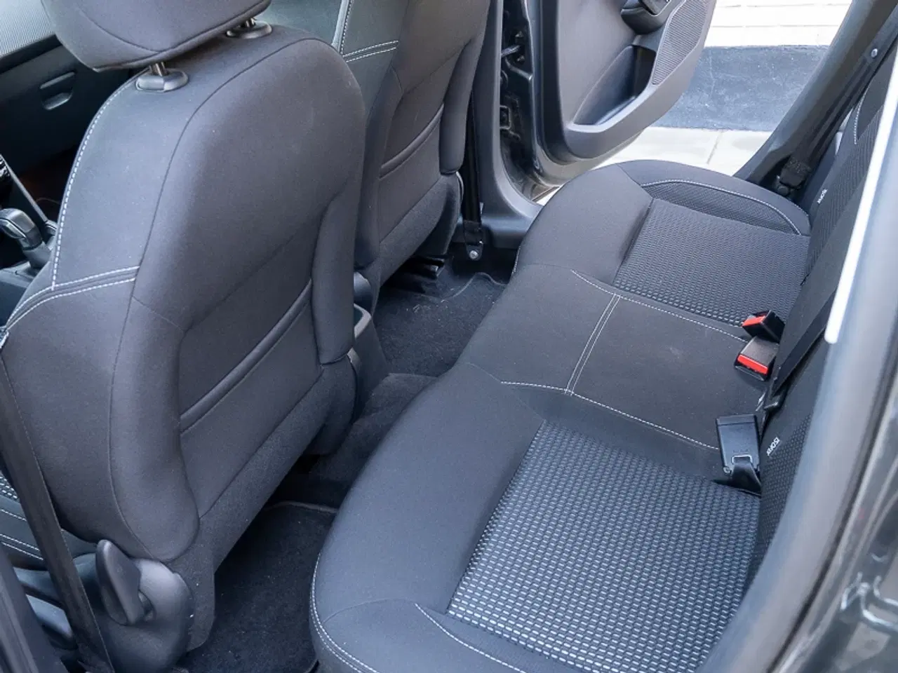 Billede 5 - Peugeot 208 1.2 VTi 5D Allure i perfekt stand