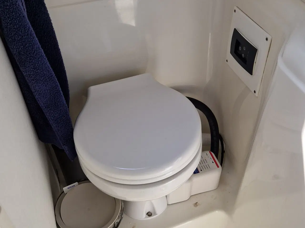 Billede 14 - Bayliner 2858 Classic Fly, diesel Volvo Penta, 