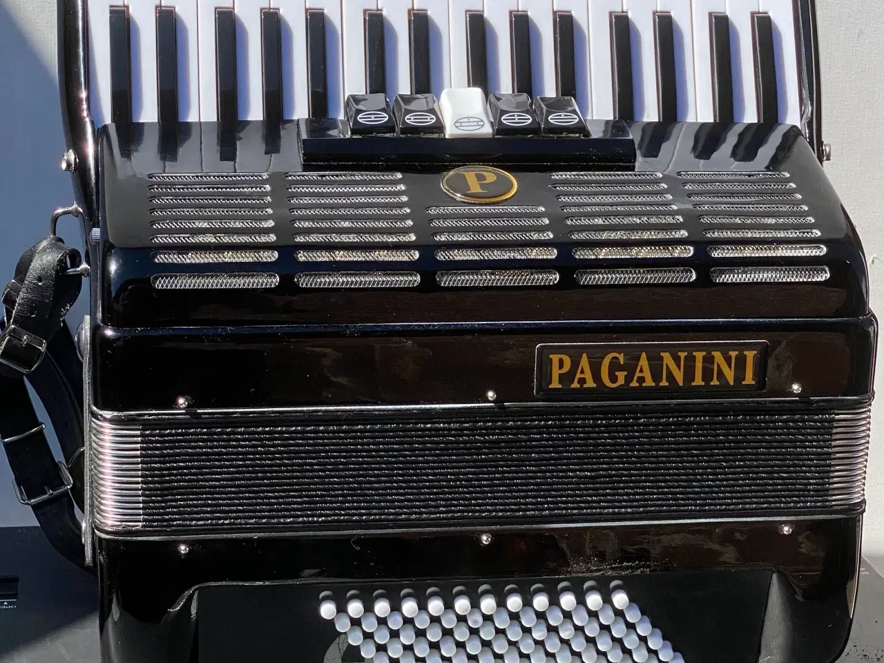 Billede 6 - Brugt Paganini 72-harmonika til salg
