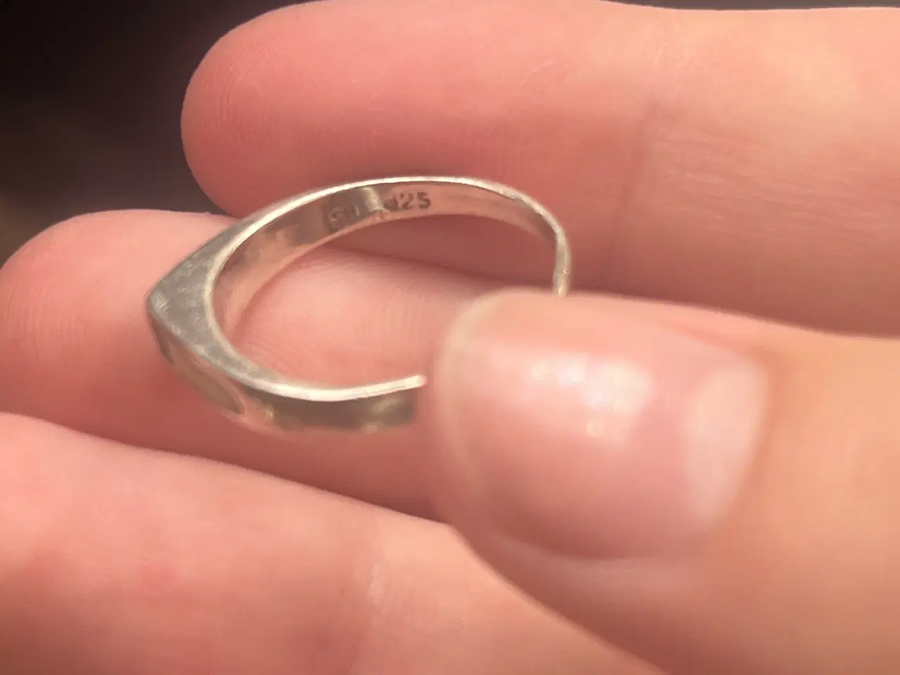Billede 4 - 925 Sterling Sølv Ring med design