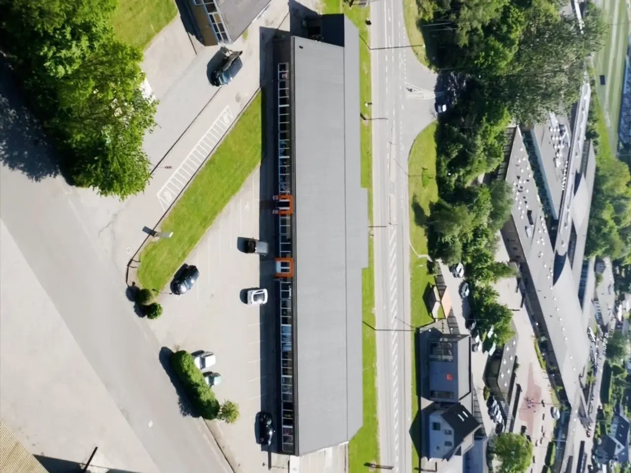 Billede 2 - Butik med stor synlighed til leje – Vejlevej 359C