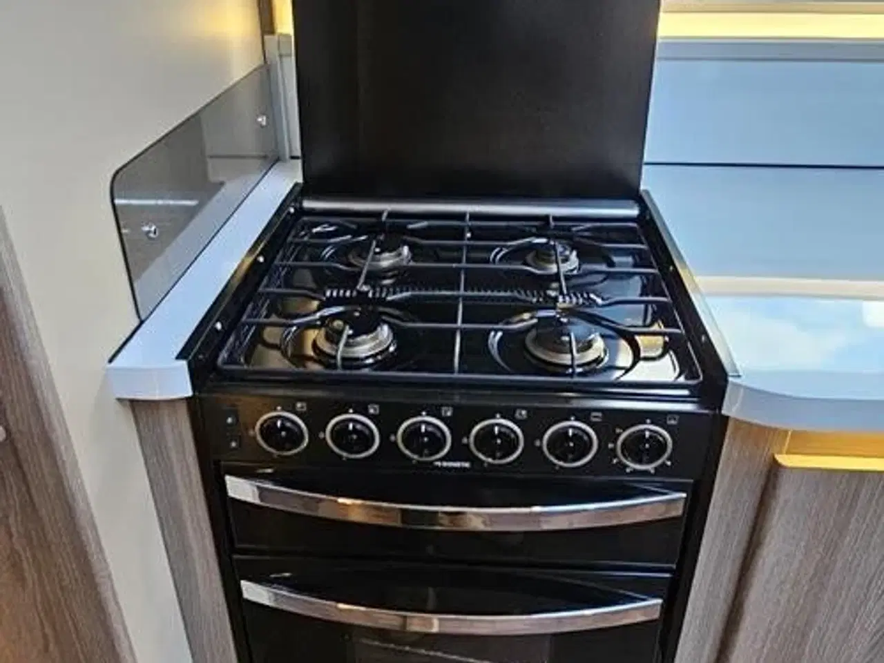 Billede 19 - Kabe Royal 600 GLE KS