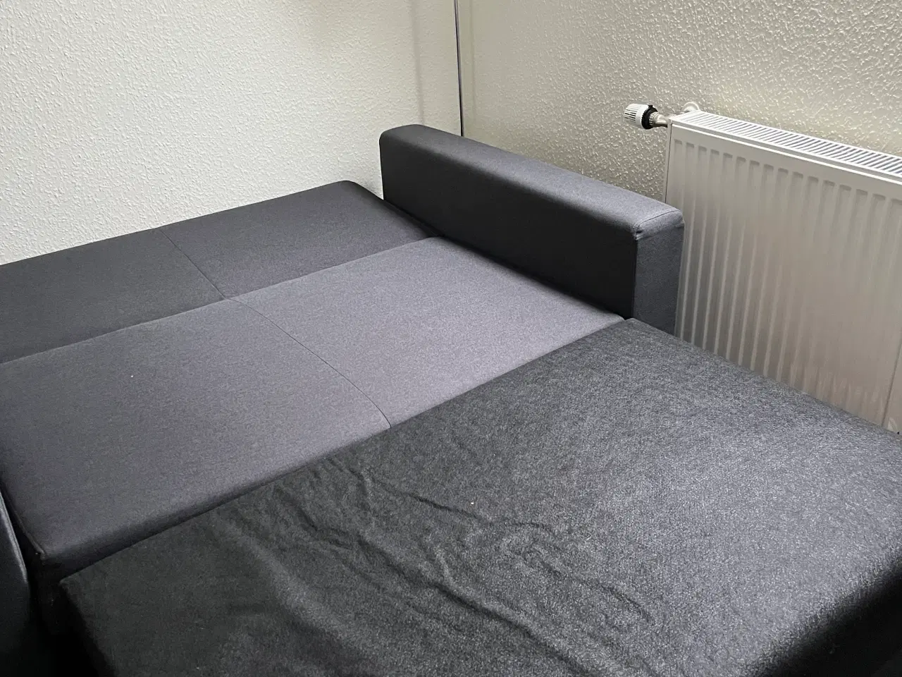 Billede 2 - Sovesofa i lækkert stof