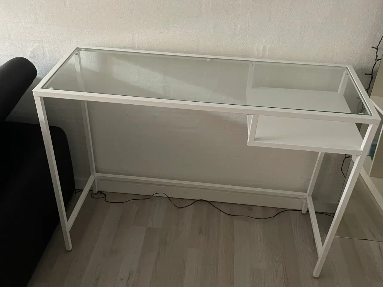 Billede 1 - Skrivebord