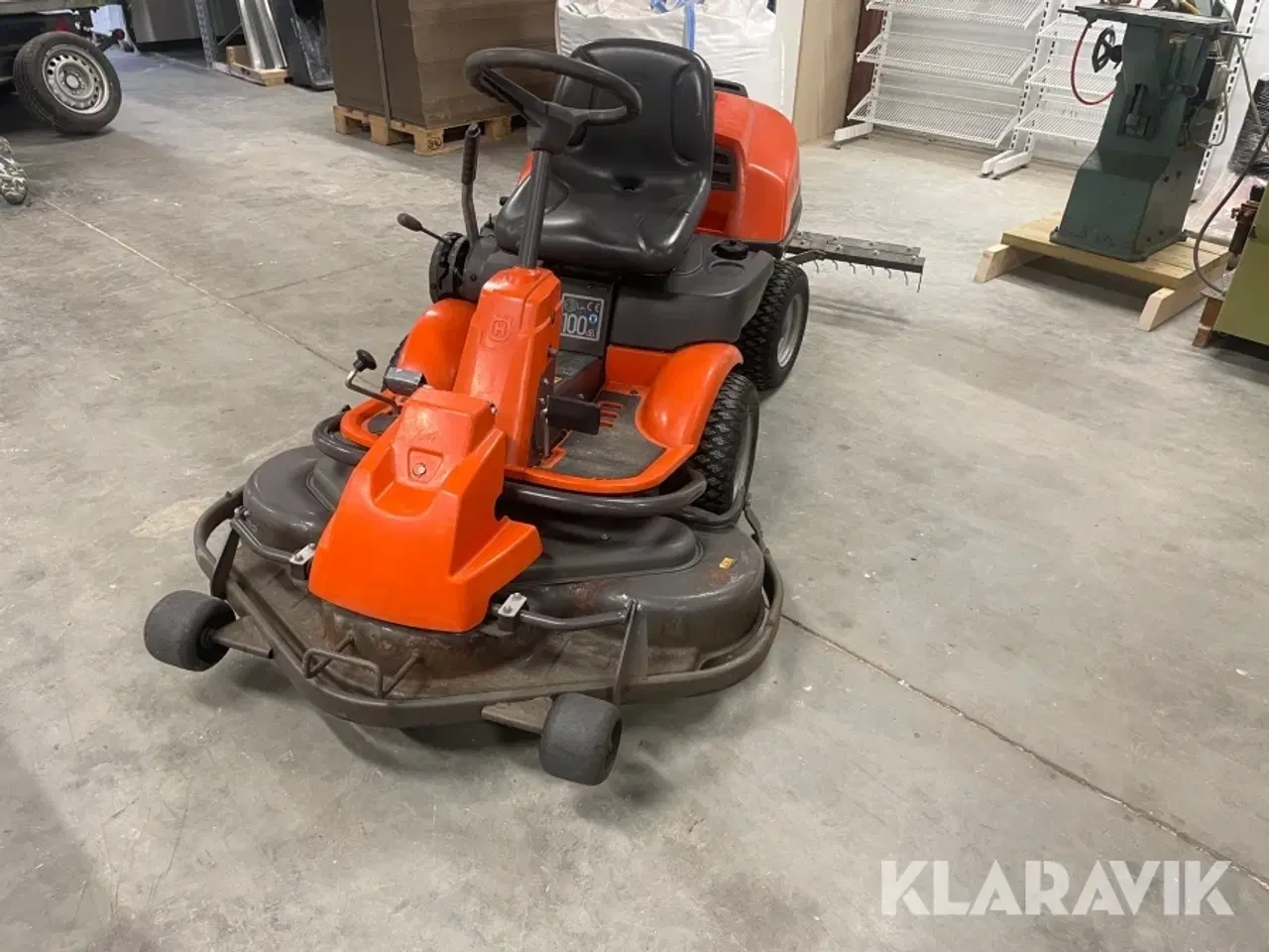 Billede 1 - Plæneklipper Husqvarna R175 med rive