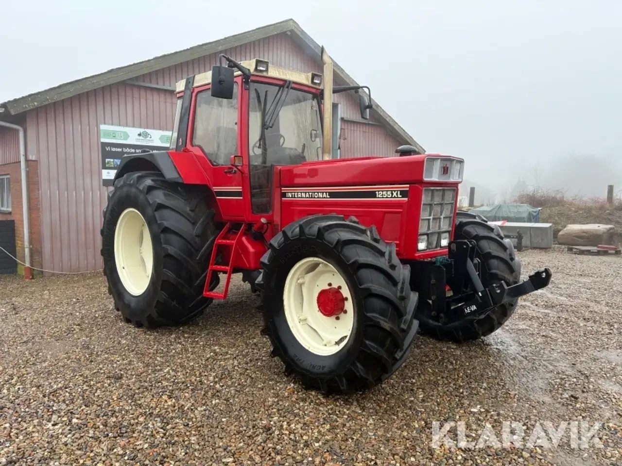 Billede 7 - Traktor IH 1255 XL med frontlift