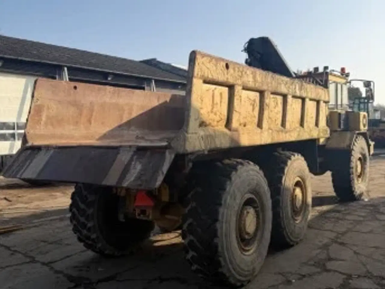 Billede 3 - Dumper med kran og tip