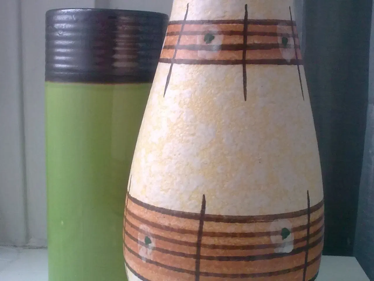 Billede 8 - HERTA keramik RETRO højvase T forår grene o.a.