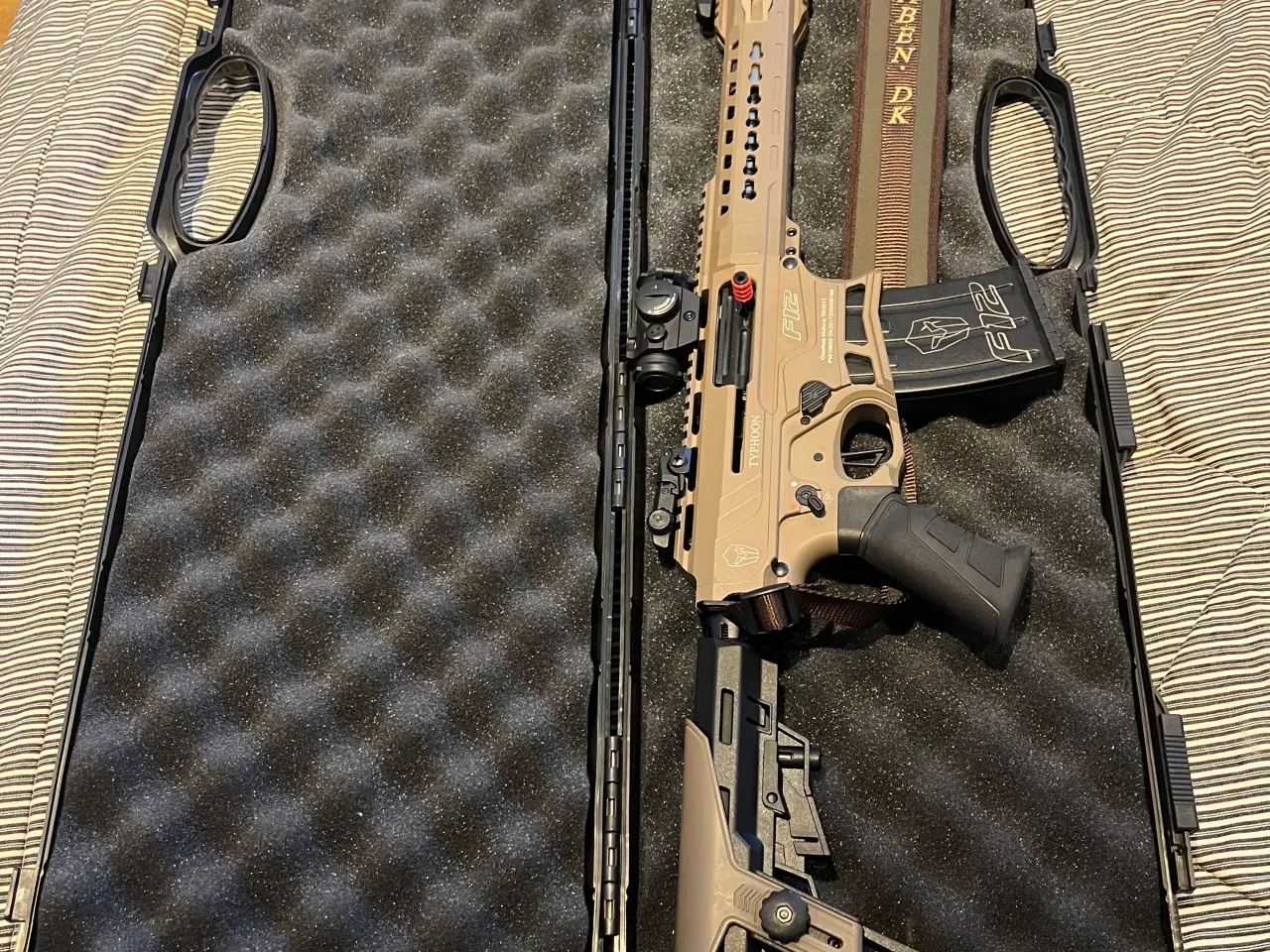 Billede 2 - Typhoon F12 med Aimpoint Micro H-2 2MOA