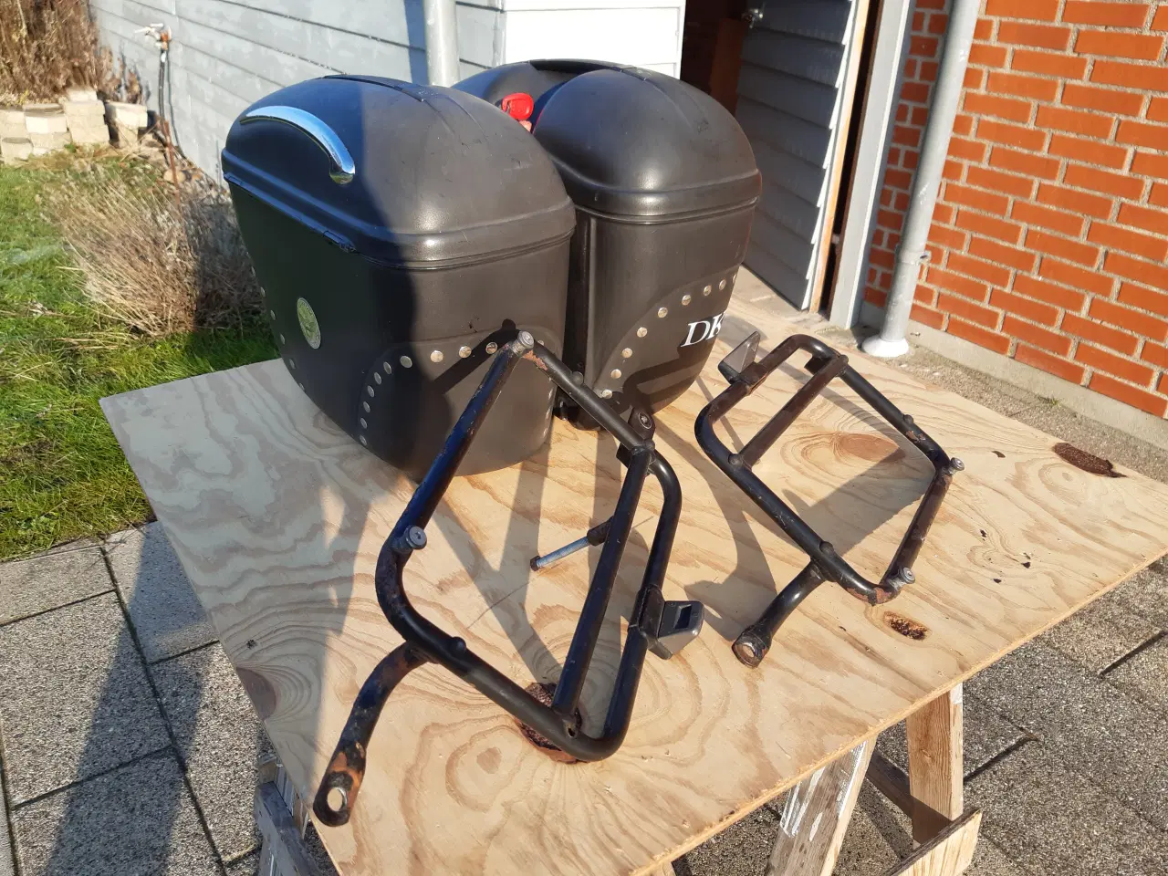 Billede 2 - Givi Sidetasker M Monteringsbøjler