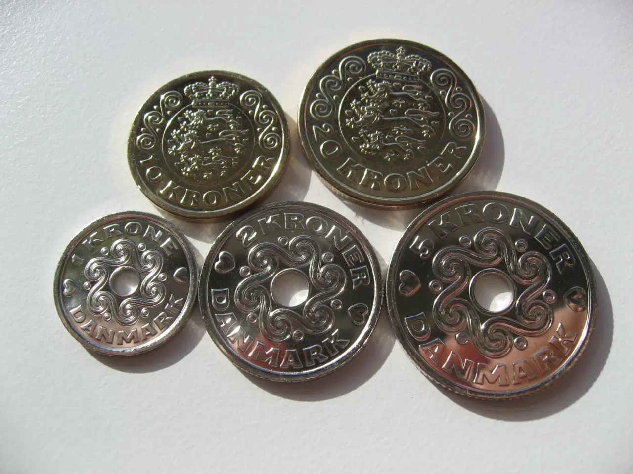 Billede 3 - Nye/Unc 2023 mønter 1.2,5,10,20 kr alle fra rulle