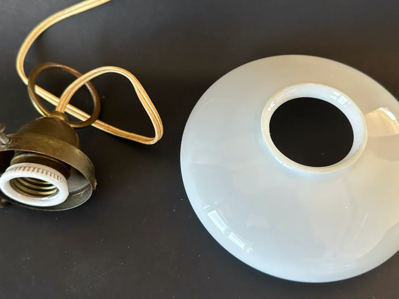 Billede 6 - Gammel pendel lampe, Messing, porcelæn lampeskærm