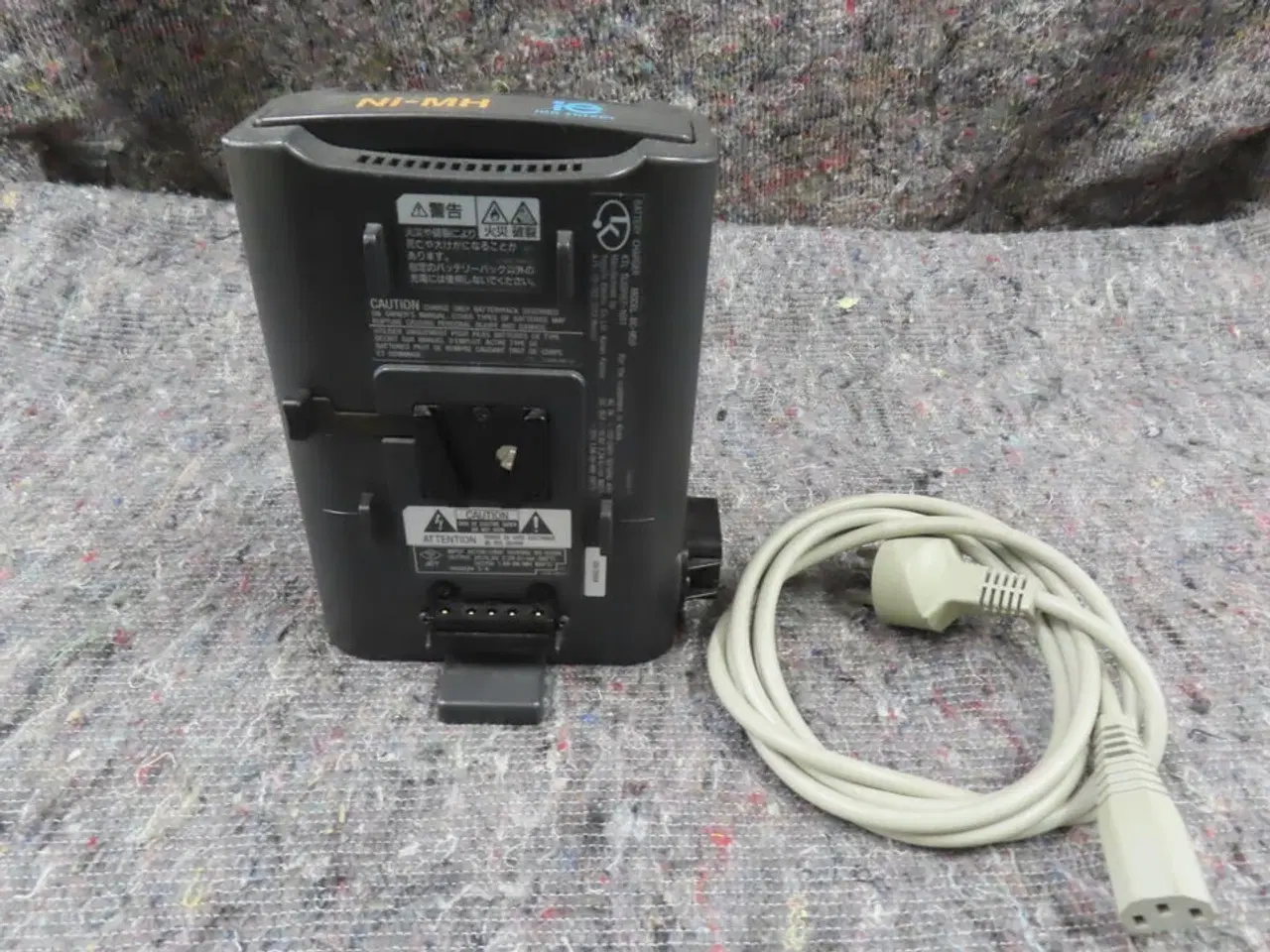 Billede 2 - Oplader til 2 batterier - SONY (MOMSFRI)