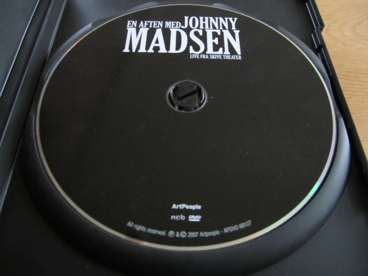 Billede 3 - En aften med JOHNNY MADSEN. Dvd.