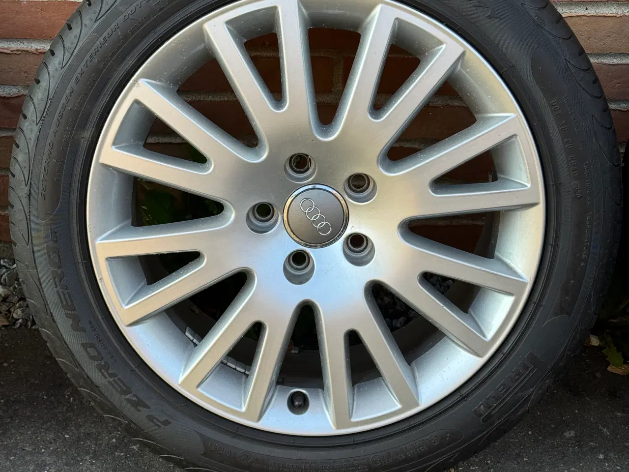 Billede 3 - Original Audi Alu, Dæk: 1000km!
