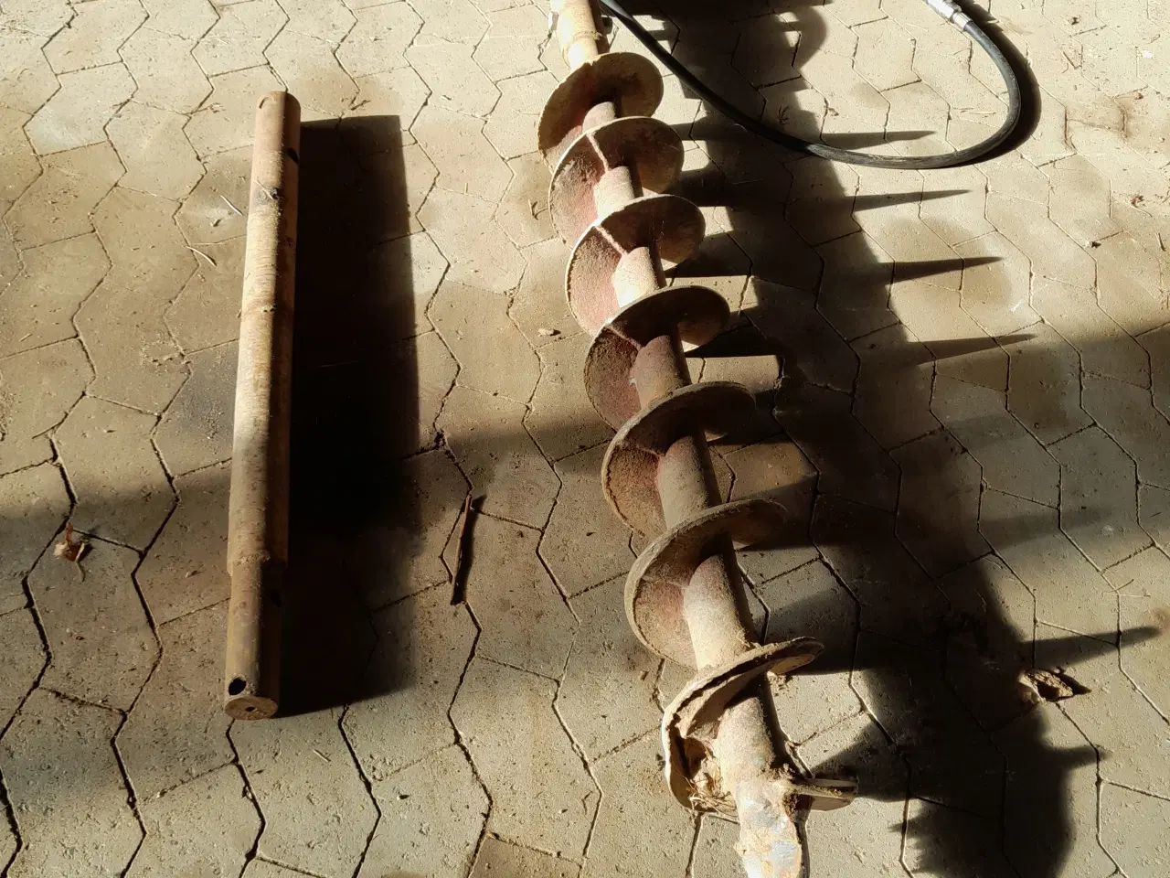 Billede 2 - hydraulisk jordbor