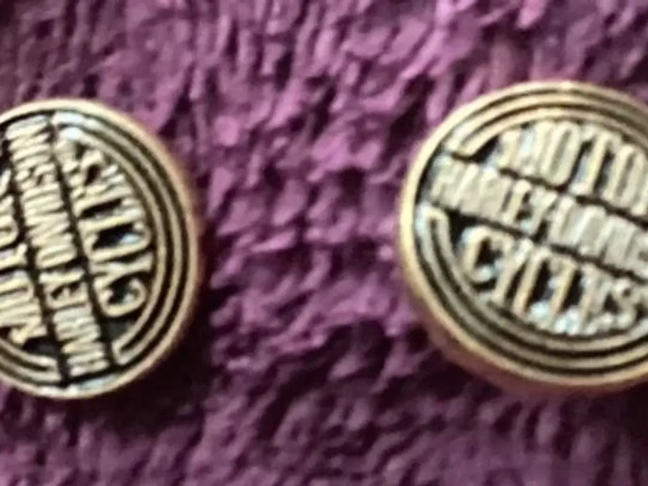 Billede 5 - Unisex “Harly Davidson” ørestikker- øreringe