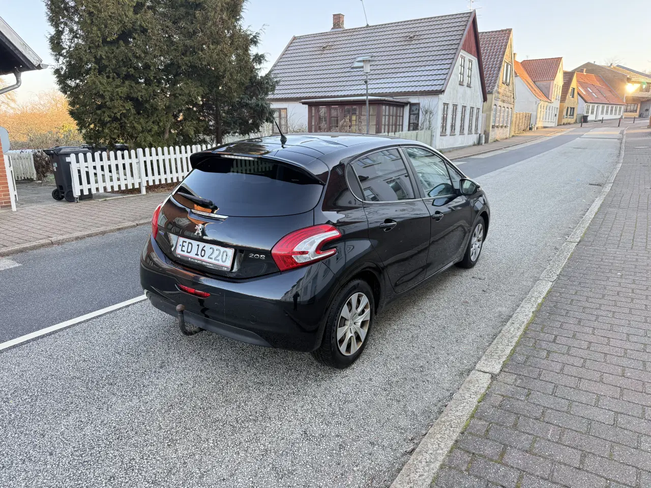 Billede 3 - Peugeot 208 1.6 BlueHdi 120 kr i vægtafgift 