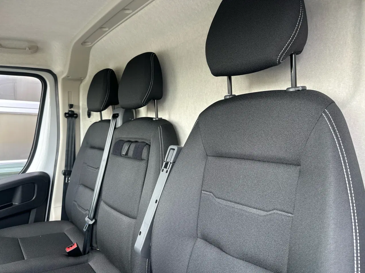 Billede 9 - Opel Movano XE Van Van Movano XE Van 35 L2H2 BHDi 140 A8 2.2 BlueHDi 140 Aut L2H2 Aut Automatisk