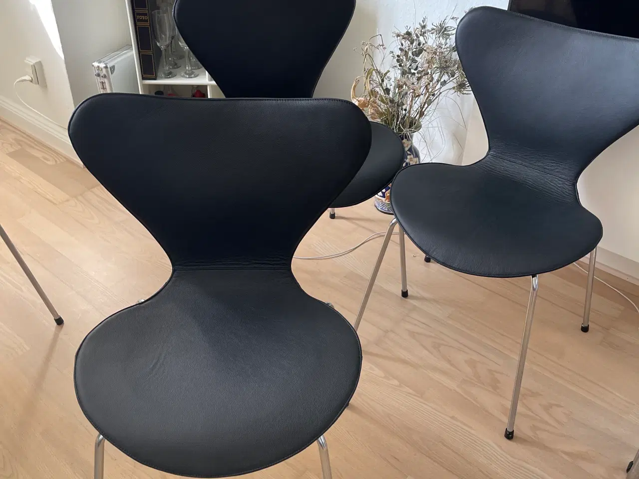 Billede 1 - 6 x Arne Jacobsen 7’er-stole – Dansk Designklassik