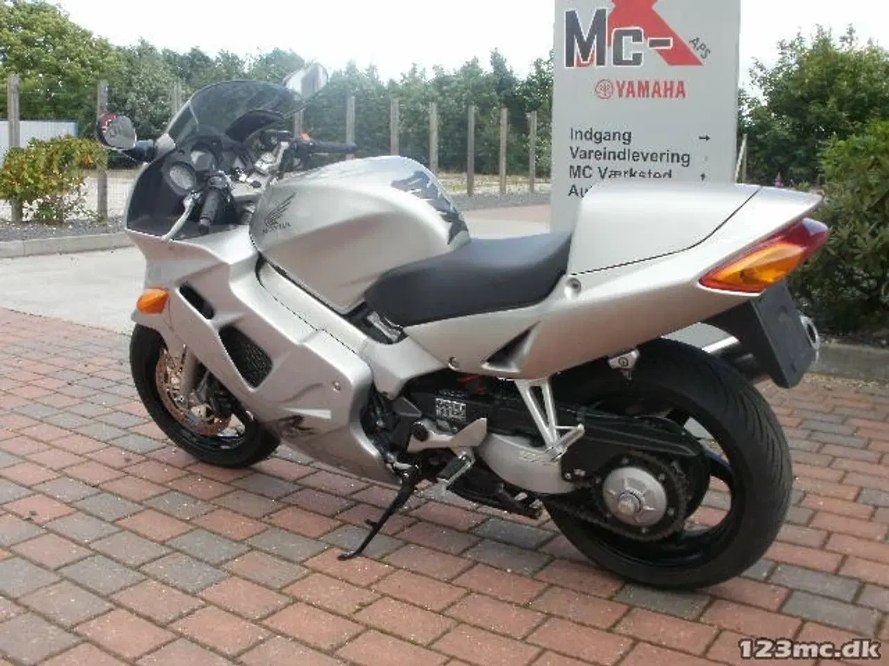 Billede 2 - Honda VFR 800 F